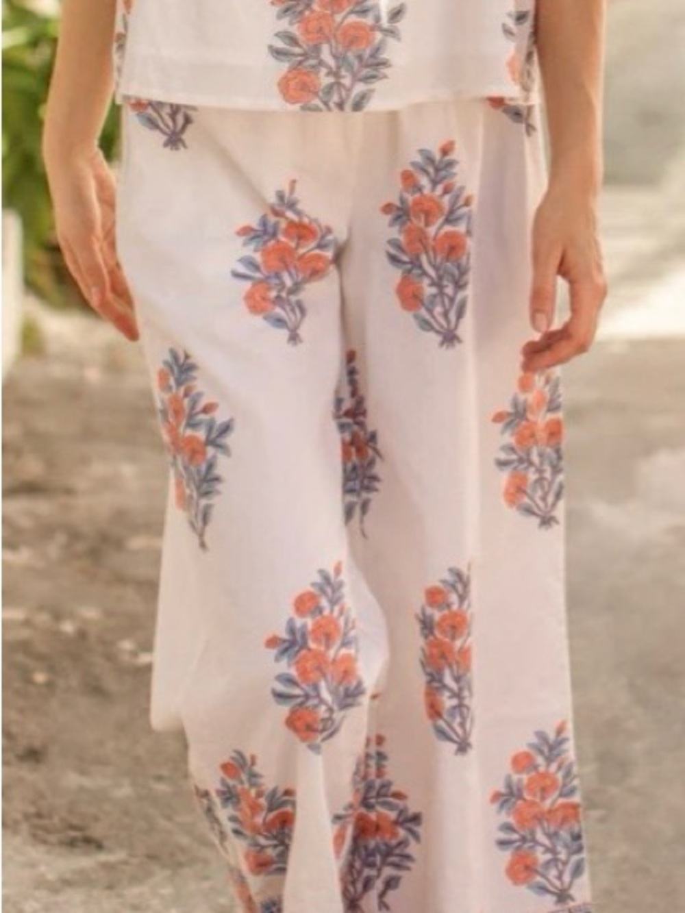 Marea by Liz Joy - Mia wide leg cotton pants in Floral Bouquet print - Picture 2 of 4